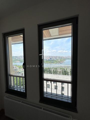 Flats for sale in Istanbul are located in the Golden Horn, Sütlüce district of Beyoğlu district on the European side. Apartments for sale in Beyoğlu are located in the center of Istanbul. There are historical buildings, luxury shops, cafes, restauran...