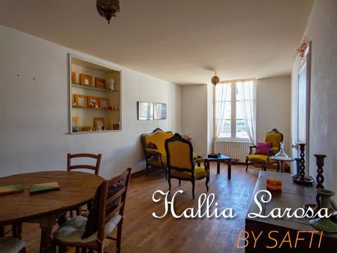 Are you looking for a charming residence in a historic setting? Look no further, this 170m2 house is made for you. Located in the heart of the famous city of writing, known for its heritage and cultural richness, this property offers an authentic liv...