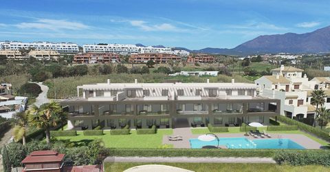 Situated between Marbella and Sotogrande, just over 2 kms from the port of La Duquesa and the resort of Finca Cortesin, approximately 12 kms from Sotogrande and approximately 30 kms from Puerto Banus. The complex also has a large communal green area ...