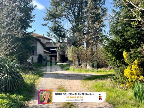 I invite you to discover in exclusivity, a charming barn to be rehabilitated into a home. Its surface area is 65 m2 on the ground on two levels, i.e. a nice surface of 130 m2 to be exploited. A beautiful architectural project combining old and contem...
