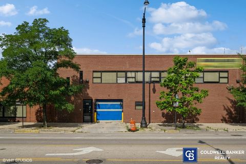 A south loop land parcel, located off the corner of Wabash Avenue and 18th Street. The subject property measures just under one-acre of land (approximately 42,974 sf) with over 255 feet of frontage on Wabash Avenue. The current zoning is DX-5. Due to...