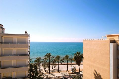 Do you remember the typical postcard photo that you only saw the sea? Waking up every day, seeing the sea in the background? Here we show you a Penthouse, in one of the best areas of Calafell, Residencia Mas Mel, where you can enjoy a lot of tranquil...