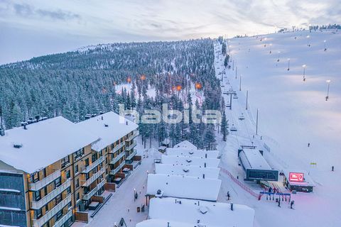 Easy and atmospheric vacation right at the center of Levi's services. Location next to the Glacier Express chair lift, equipment rental shop in the same courtyard, warm parking garage with electric charging point, ski storage room and ski locker, wel...