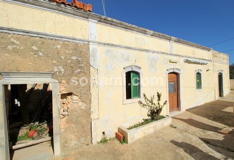 Semi-detached house with a fantastic view situated in a very quiet area in Loule. The property comprises a living room with fireplace, three bedrooms, kitchen and one bathroom. In the council of Loule, you'll find one of the most attractive places in...