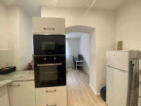 Welcome to your new home in vibrant Dortmund! This charming and comfortable apartment is located on the popular Wittener Straße and offers not only first-class accommodation, but also an unbeatable location with a wealth of sights, restaurants and lo...