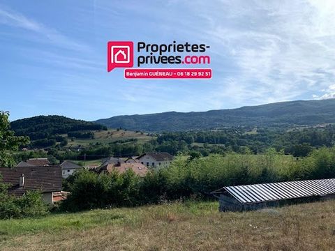 74150 Vallières sur Fier (Haute-Savoie) 360 view of the land available on request. Discover this plot of land located in Vallières sur Fier, just 2 minutes from the heart of the village. This building plot, with an area exceeding 670 m2, offers you a...