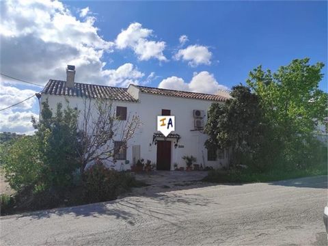 In der Nähe des Dorfes Noguerones, nahe der großen historischen Stadt Alcaudete in der Provinz Jaén in Andalusien, Spanien, liegt dieses 228 m² große, hochwertig renovierte Cortijo mit 4 Schlafzimmern und 2 Badezimmern. Abseits der Straße gelegen, mi...