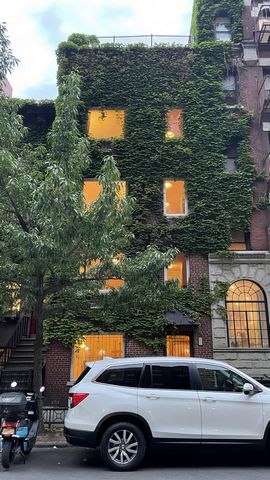 The Boston ivy beckons you into this charming, four-story, 1901 Kips Bay townhouse. Approximately 5,688 square feet, it is currently configured as a mixed use property, featuring approximately 1500 square feet of medical office or store space on the ...