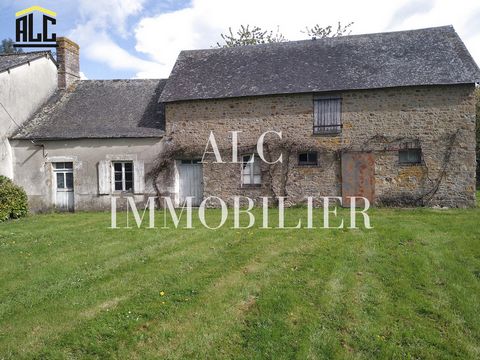 Sophie LEMONNIER de l'Agence ALC Immobilier d'Alençon vous propose à la vente cette maison de 61.37 m2 à rénover. Elle se compose au rez-de-chaussée d'une cuisine de 12.50 m2, d'un séjour de 17.35 m2, une chambre de 18.12 m2 et une cave de 13.42 m2. ...