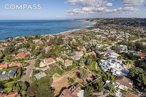 Niesamowita okazja! Zbuduj swój wymarzony dom z widokiem na ocean i wybrzeże (ponad 7,000 stóp kwadratowych) w bajecznych wzgórzach La Jolla. Po żmudnym i żmudnym 3-letnim procesie, działka zawiera w pełni zatwierdzone CDP, w tym plany architektonicz...