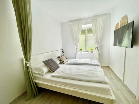 Diese helle Wohnung ist eine gute Option für 1-4 Personen. Wir bei oidahome glauben, dass Du auf Reisen einen besseren Ort verdienst. Einen Ort, zu dem Du immer wieder zurückkehren magst. Egal, ob Du auf der Suche nach einem Zuhause auf Zeit oder ein...