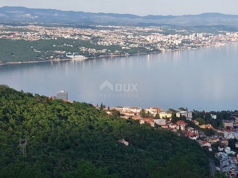 Location: Primorsko-goranska županija, Opatija, Opatija - Centar. OPATIJA, KOLAVIĆI - building plot 1500 m2 with a panoramic view of the sea The plot is located on a hill with a gentle slope. The position of the land is quiet and peaceful, right next...