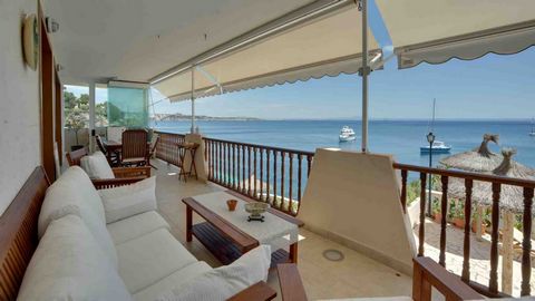 Dieses großzügige Meerblick-Apartment befindet sich in begehrter Lage von Illetas an der Südwestküste von Mallorca. Genießen Sie von Ihrer Terrasse den fantastischen Meerblick und lassen sich zum Träumen einladen. Das Apartment mit 4 Schlafzimmern li...