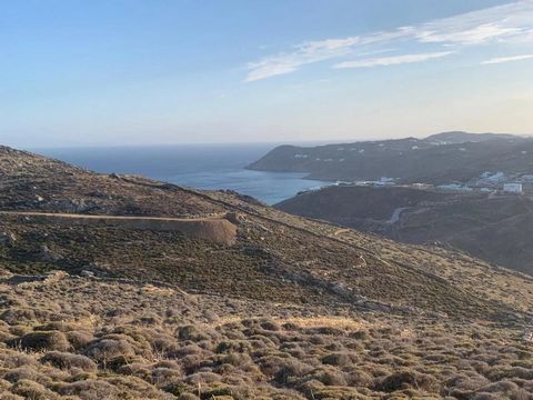 Paradis en attente : Terrain 12.000m² à Mykonos. Vue sur la mer à seulement 2 km. loin. Construisez votre rêve jusqu’à 400 m² Contactez maintenant !