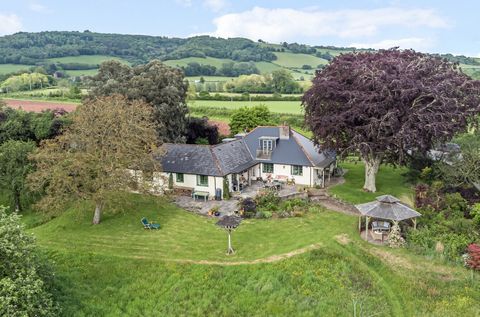 Hethersett is a charming, detached four/five bedroom property located in Colthelstone at the foot of the Quantock Hills and yet just one mile from the village of Bishops Lydeard and its amenities. Set in gardens spanning just over an acre, this home ...