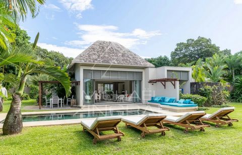 Splendid single-story villa, offering 3 bedrooms with ensuite bathrooms, situated in an idyllic setting in Anahita Beau Champ. Key features: 3 bedrooms with ensuite Tropical garden providing breathtaking views of the golf course Spacious living room ...