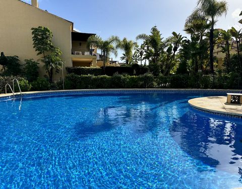 Located in Puerto Banús. This wonderful, super spacious 5 bedrooms townhouse is situated in the well maintained complex, only 350 metres from the beach and within a 10 minutes walk to all amenities on offer in Puerto Banus. It is built over 3 stories...