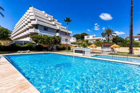 Studio vlakbij zee te koop in Calpe Klein maar fijn! Diverse studios te koop in Calpe, gelegen op een paar 100 meter van zee. De woning maakt deel uit van een driesterrenhotel. Het is een paar minuten lopen naar het strand en de wandelpromenade met e...