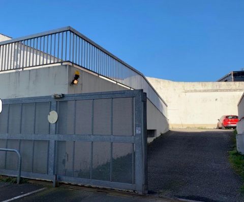 Parking dans résidence sécurisée au cœur des Chartrons