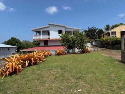 Immeuble de 5 logements à vendre LE VAUCLIN (97280), refait à neuf !
