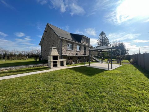 Maison sur sous sol avec dépendance de 150m2 sur terrain de 3680m2