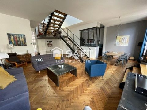 Loft avec garage et extérieur
