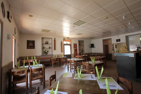 À VENDRE MURS COMMERCIAUX DUN RESTAURANT 130 M² HAUT VALLESPIR (66)