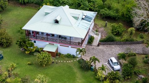 Grande maison familiale avec 3 studios indépendants - VUE MER!