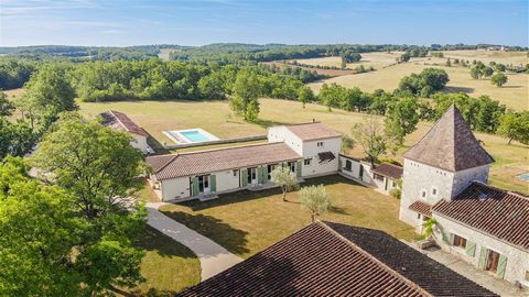 In the southwest of France, in the Lot department, 10 minutes from a town with shops, restaurants, tourism. On the border of Dordogne and Lot et Garonne. 50 minutes from Bergerac (airport). 1h30 from Bordeaux and Toulouse. We present to you a luxury ...