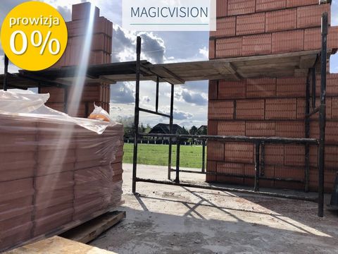 MagicVision offers for sale on the primary market a detached house in an open shell state (in a complex of 3 houses) with an area of 138.18 m2 on a plot of 450 m2. The property is located 11 km from Niepołomice, and less than one kilometer from the B...