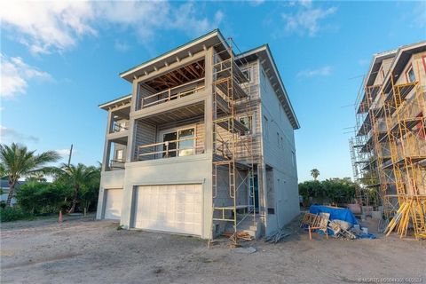 Discover unparalleled coastal living with this exquisite, brand-new construction located on sunny South Hutchinson Island. Nestled on the coveted Seaway Drive, this single family home offers an idyllic lifestyle surrounded by cultural attractions, hi...