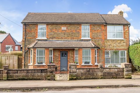 This attractive double fronted four-bedroom Edwardian detached family home offers ample living space with two spacious reception rooms, including a main family lounge featuring an inviting open fire. A separate study provides a quiet space for work o...