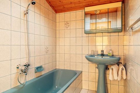 Enjoy your holiday in this spacious and quiet holiday flat very close to the beautiful Klopeiner See, the warmest bathing lake in Europe, where the Lichter und Seefest takes place and is one of the biggest attractions in Austria. On the nearby Petzen...
