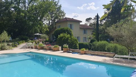 You will find this wonderful country house in Correns, only a few minutes drive from the lovely town of Cotignac.A small bio friendly town which is well sought in this are of the green Provence.This family home offers you 100 percent privacy. Private...