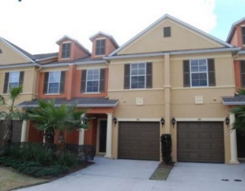This is one of the nicest townhomes in Carriage Pointe.  It has every upgrade offered; cabinets, appliances, flooring, carpet, moldings, granite and much more.  Located on the 17 hole of the Watson Signature Golf Course.  Carriage Pointe has its own ...