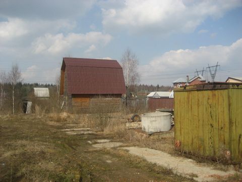 Kiev sh. 25 km. from Moscow, g.Aprelevka, SNT, a site 15 acres, rectangular in section frame 5x5, construction trailer, light, gas-Project 2010, paid for, near the forest, good transport accessibility.