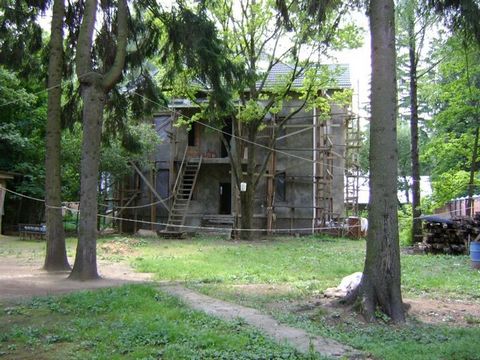 House for finishing. the 2nd Ruble- Uspenski highway, sett. [Nazarevo]. 25 km from [MKAD]. (possible on Mozhaisk sh. through Odintsovs) old-summer-resort place, the section of 18,5 hundredths, forest. Area of house - 428 sq. m. 3 levels. Water - [tse...