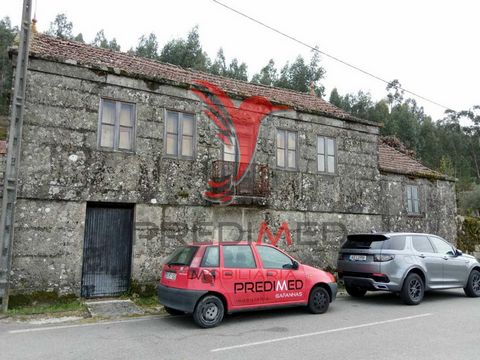 Stone house to recover in Daires, parish of São João do Monte / Tondela. The villa with 4 bedrooms is inserted in a land with about 3300m2, has well, hole, fruit trees and several houses in the backyard! Having a surrounding area in the middle of nat...