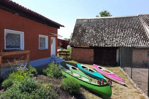 Ces six appartements de vacances nouvellement construits dans une ferme de vacances en cours de construction dans le quartier Mirow de Diemitz offrent calme et détente au bord du lac Vilzsee. Pour ceux qui recherchent la paix et la tranquillité, les ...