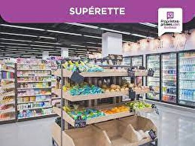 EPICERIE - SEZANNE (51120) Alice Dutripon ... offers you this business located in the hyper center of the city of Sézanne, city of 5,000 inhabitants located in the South-West of the Marne. This grocery store, which has been in operation for nearly 10...