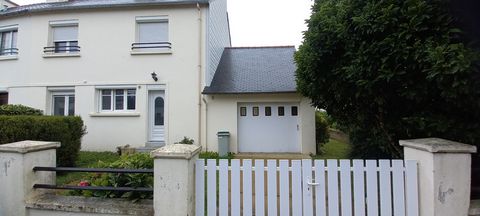 Dpt Finistère (29), à vendre CARHAIX PLOUGUER maison 5 pièces - Terrain de 366m2