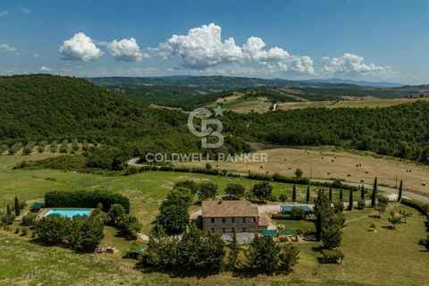PROPERTY DESCRIPTION Immersed in the serene Umbrian countryside, a few kilometers from Tuscany and halfway between Fabro, Orvieto and Ficulle, we offer for sale this charming retreat surrounded by the natural beauty of the region. This splendid farmh...