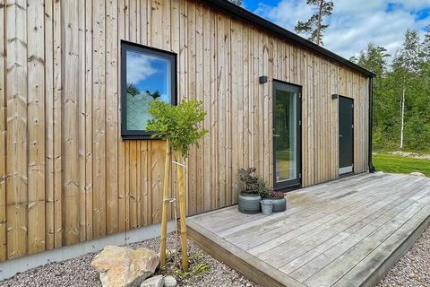 The latest in modern and comfortable accommodation mixed with the best of Sweden's nature, that's exactly what you get with this accommodation. This amazing house has large windows throughout the house to give you the most of this incredibly beautifu...