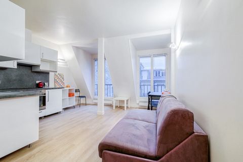 ## Space It is a 25 square meters apartment with a living room, and a double confortable couch bed, a shower in the room and toilets. We provide fresh towels, bed linens. It has free wifi. The kitchen has all modern equipment with fridge, cooktop, mi...