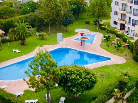 This comfortable one bedroom - recently renovated - apartment is ideally located at the quieter end of the main Avenue overlooking Praia da Rocha beach. If you are looking for a beach holiday then this is the perfect spot, or if you are the exploring...