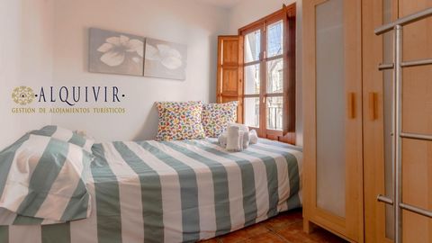 Our Apartment is the best option for travelers who want to get to know the Historic Center of Córdoba, whether you travel by car (we have a parking space for €12/night) or if you arrive by train and take a taxi or uber. It is a great option for coupl...