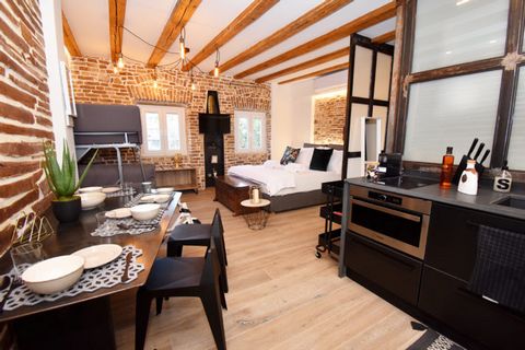 In Murofinto Homes you will be able to enjoy Corfu, in the most affordable luxury way. Our studios combine luxury and technology with ecology and simplicity. From smart devices to ecological linens and matresses from Coco-mat, you will enjoy every mo...