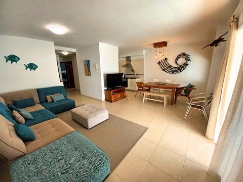 Explore Tenerife from our newly built, spacious and bright two bedroom apartment! Our modern space features a spacious living area, open plan kitchen and a large terrace to enjoy the sunny weather. Equipped with high quality, energy efficient applian...