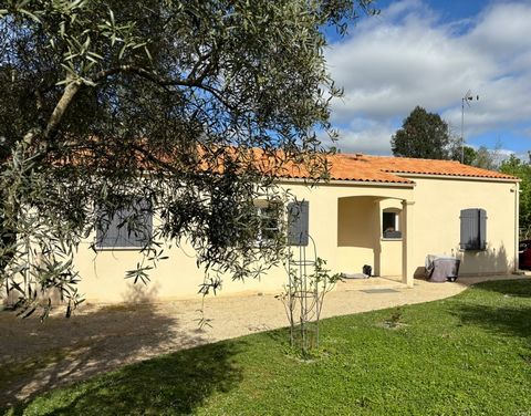Dpt Charente Maritime (17), à vendre GRANDJEAN - Pavillon plain-pied - 3 chambres + garage et jardin