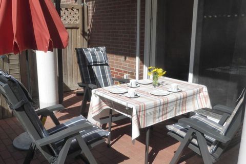 The holiday apartment has an area of 54 m² and has a shower room, a fully equipped separate kitchen and two bedrooms, one of which is furnished with a double bed, while the other has an upholstered lounger. The largest room is the living area and the...